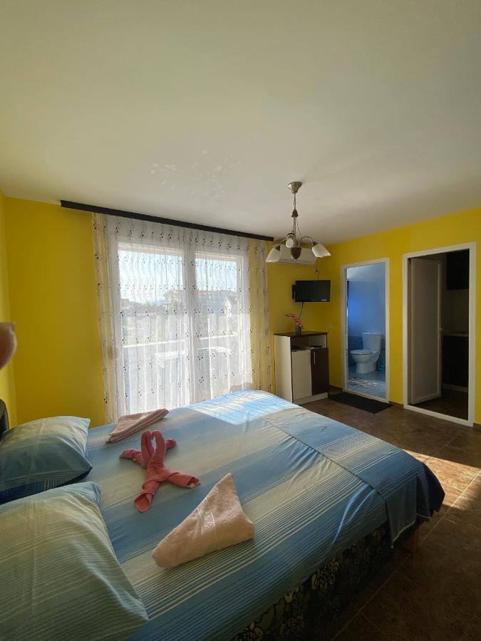Villa Leona Palushaj 도니 스토이 외부 사진