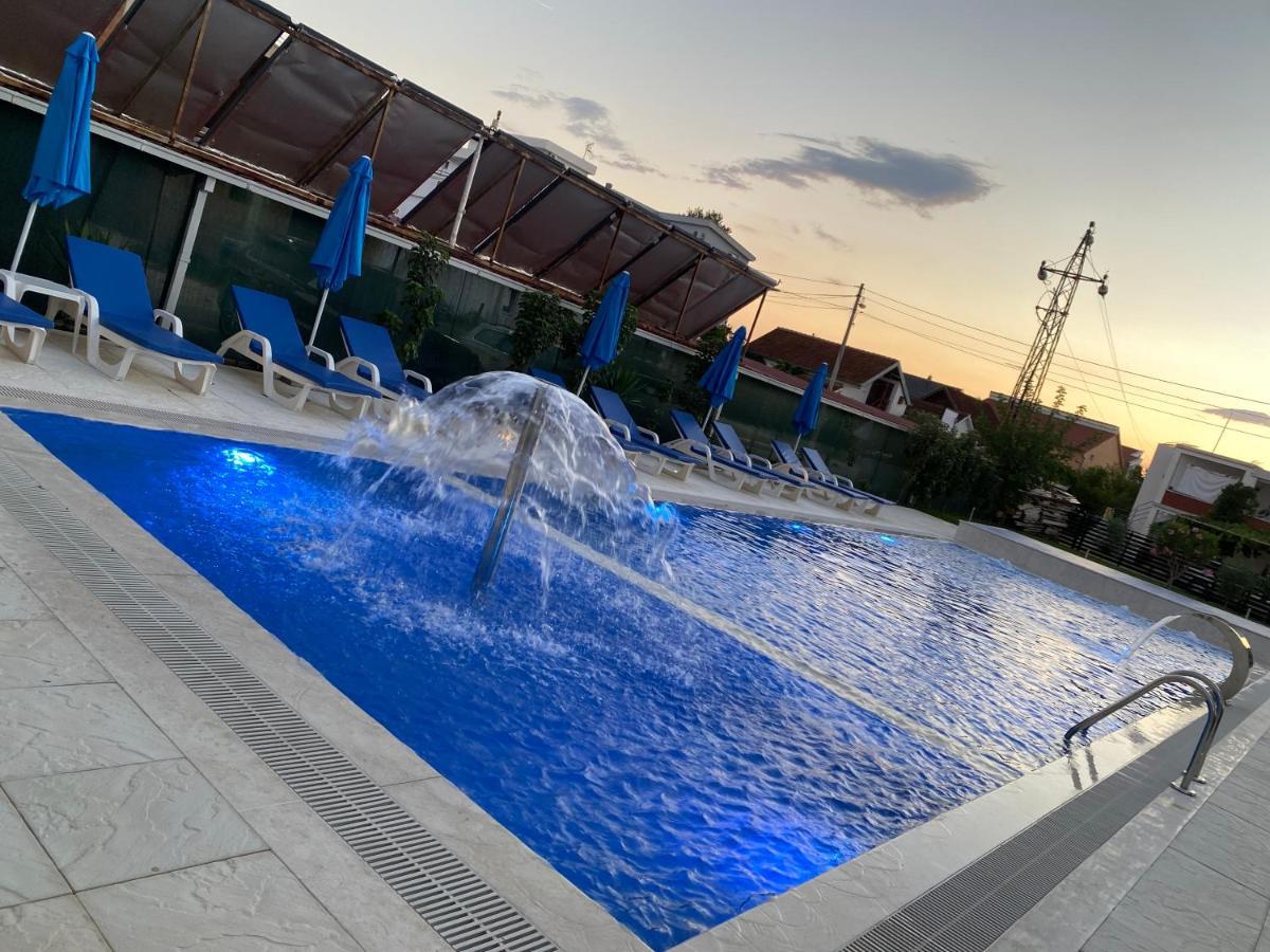 Villa Leona Palushaj 도니 스토이 외부 사진
