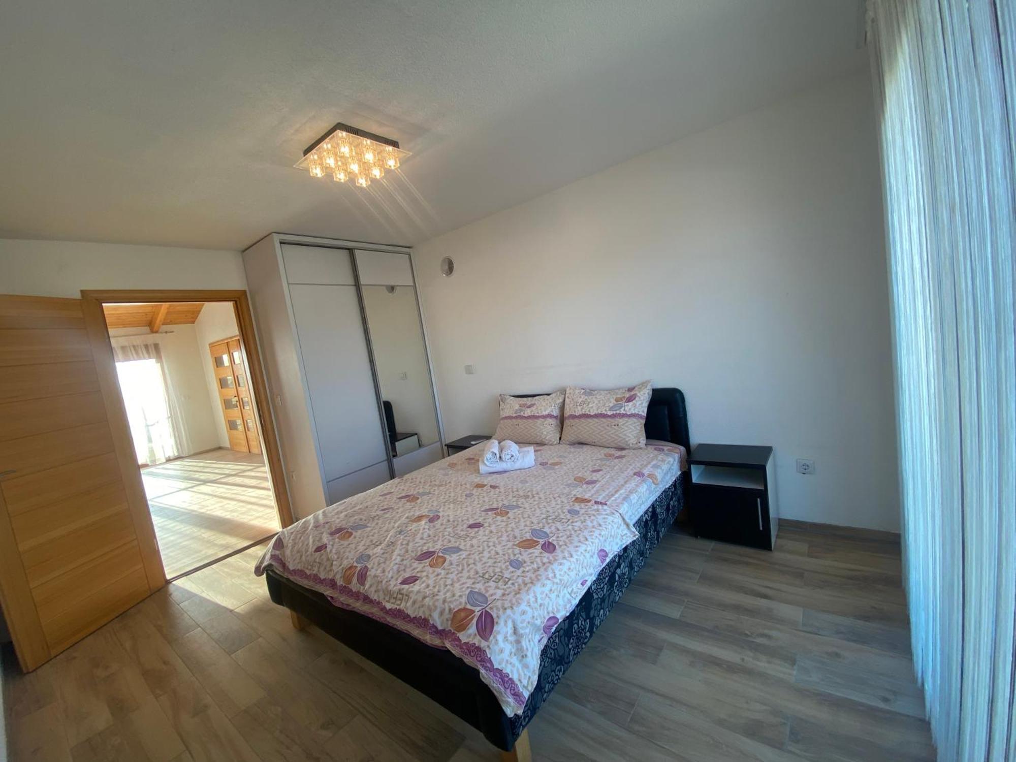 Villa Leona Palushaj 도니 스토이 외부 사진