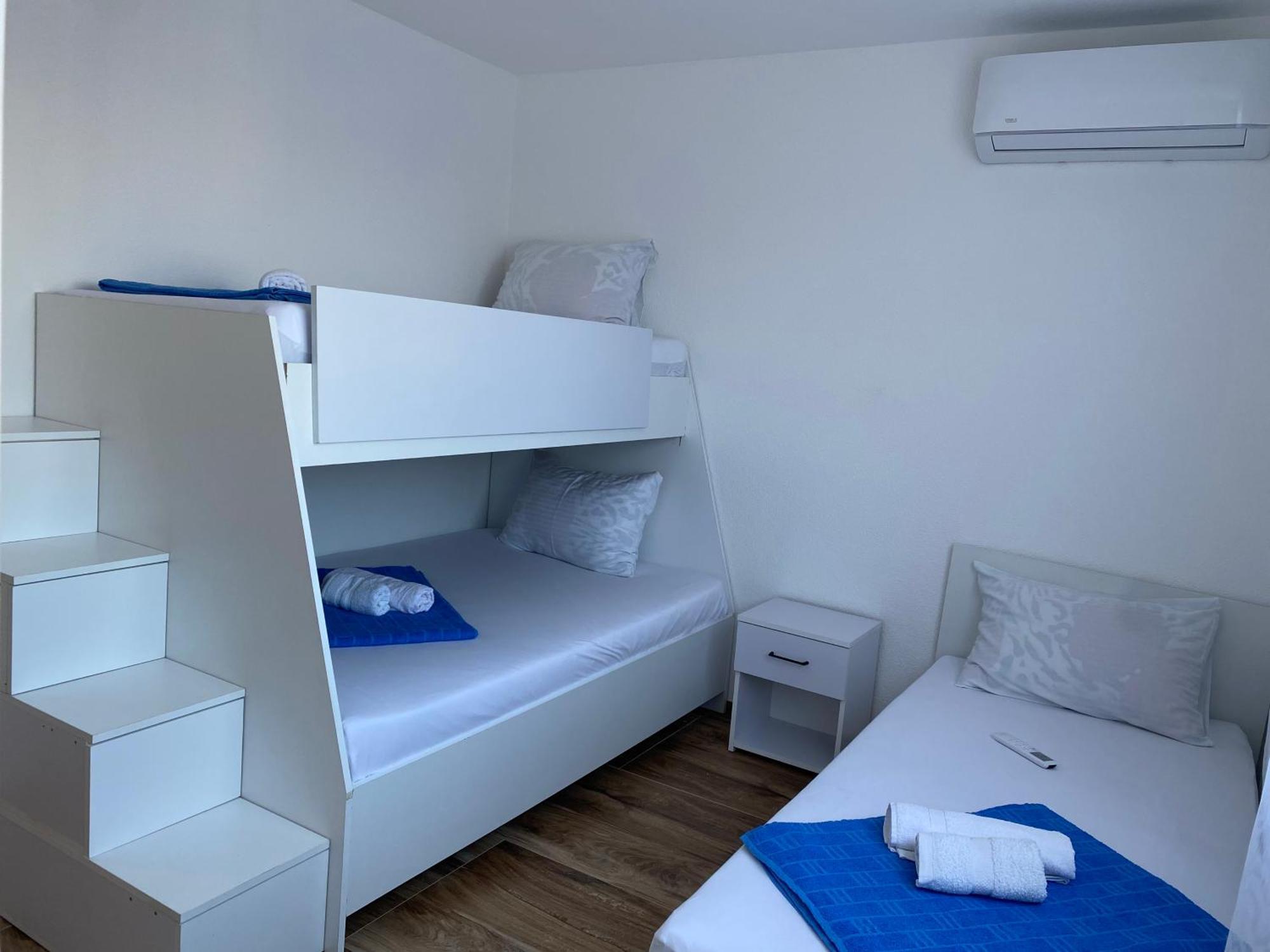 Villa Leona Palushaj 도니 스토이 외부 사진
